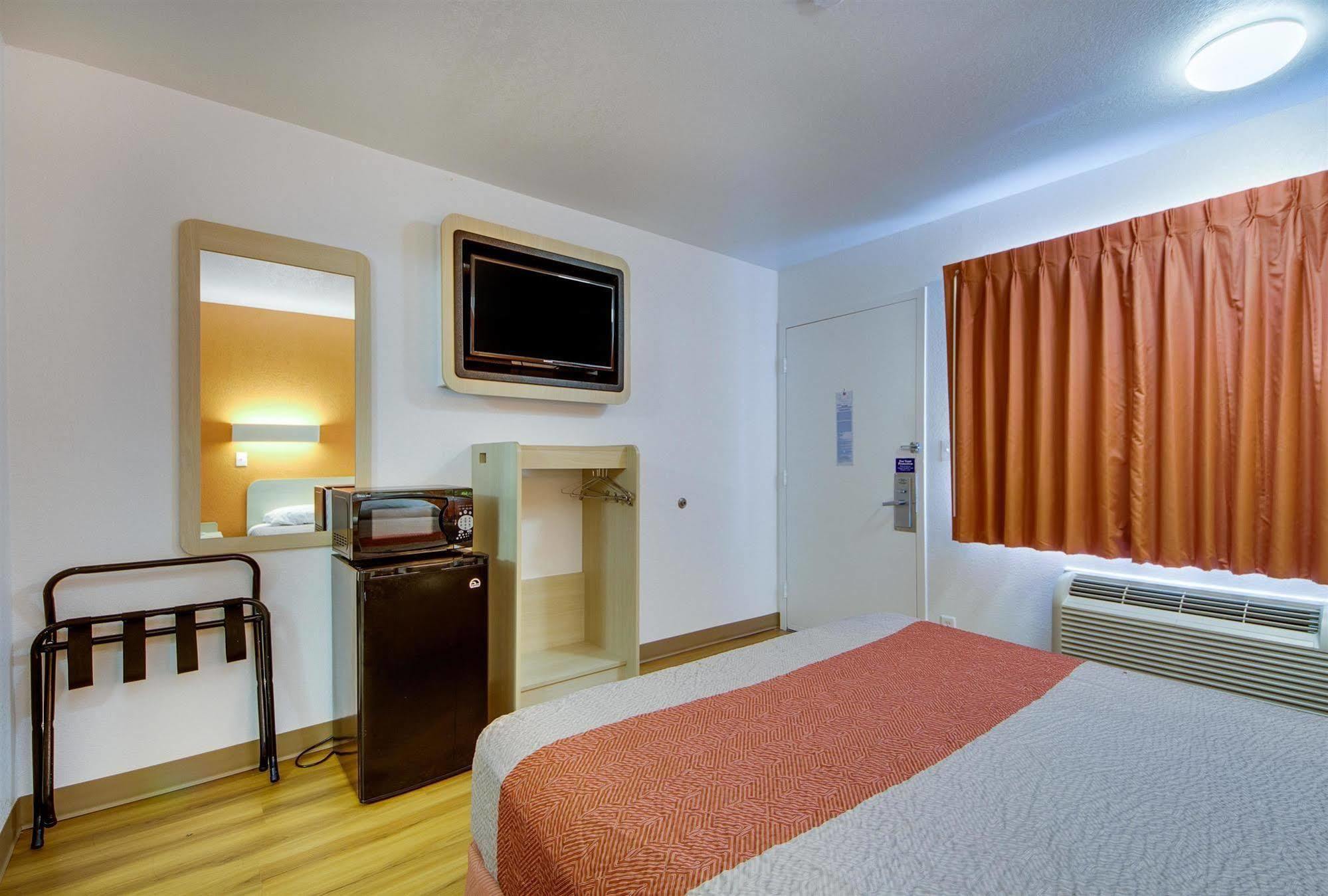 Avera Suites Muskogee Exterior foto
